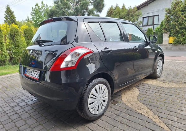 Suzuki Swift cena 33999 przebieg: 84000, rok produkcji 2015 z Skalbmierz małe 172